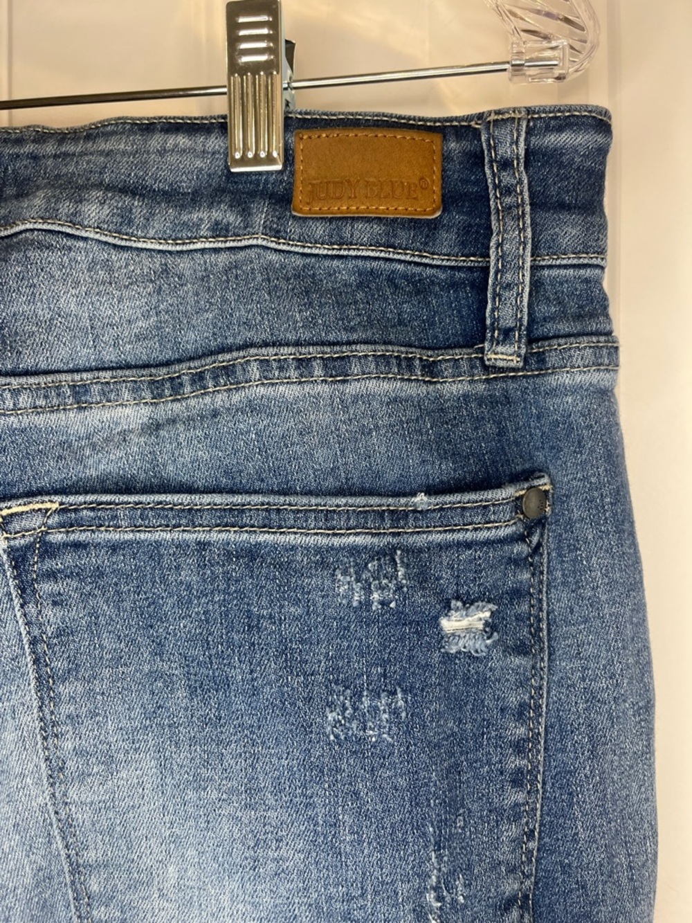 Judy Blue Medium Wash Distressed Skinny Jeans 14W - Picture 7 of 7